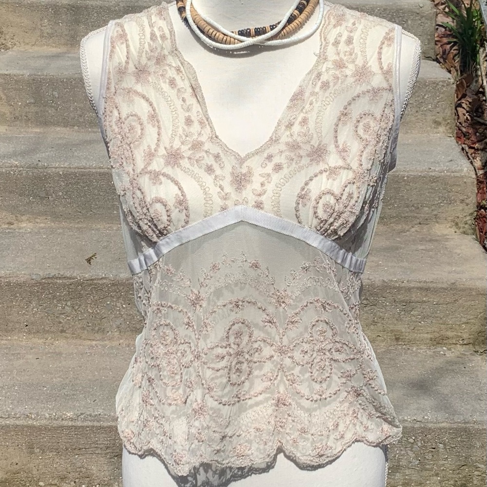 SOLD on Mercari Karen Kane Lace top. Size L. - Picture 14 of 14